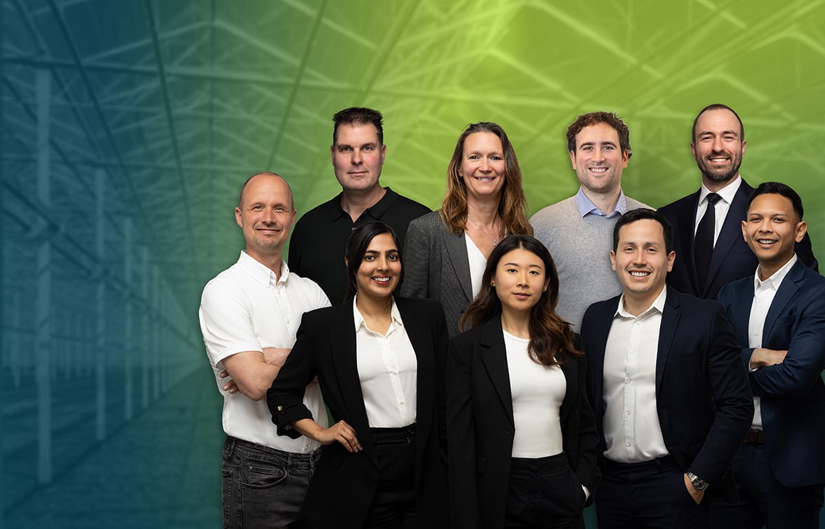 Smart-growing-team-photo-1200x800